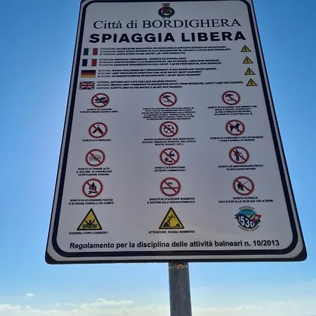 Casa Elena Bordighera, A Due Passi Dal Mare Per 4 Persone Apartman