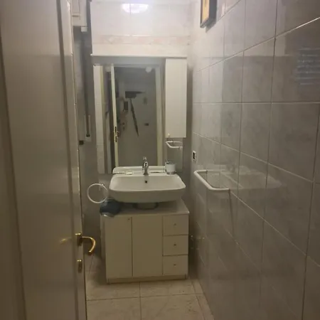 Casa Elena Bordighera, A Due Passi Dal Mare Per 4 Persone