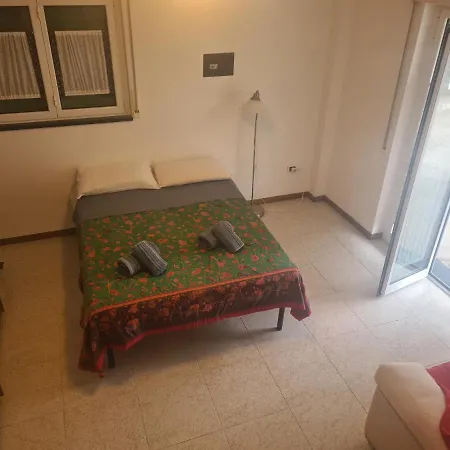 Casa Elena Bordighera, A Due Passi Dal Mare Per 4 Persone