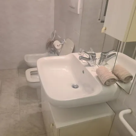 Casa Elena Bordighera, A Due Passi Dal Mare Per 4 Persone Lejlighed *